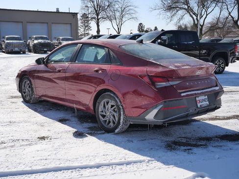 Used 2024 Hyundai Elantra SEL image 6