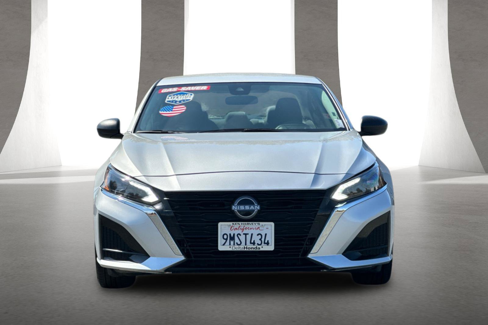 Used 2024 Nissan Altima 2.5 S FWD image 9