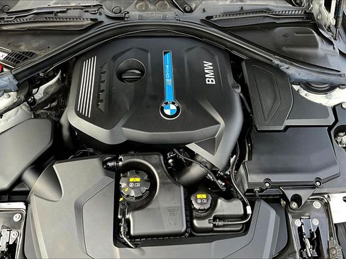 Used 2018 BMW 330e image 30