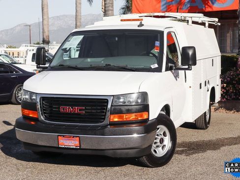 Used 2021 GMC Savana 3500 w/ Power Convenience Package RWD image 3