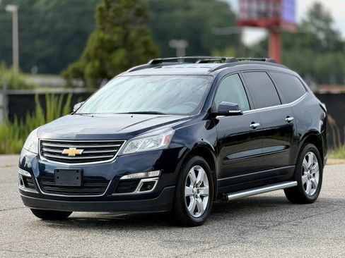Used 2016 Chevrolet Traverse LT w/ Style and Technology Package AWD/4WD image 6