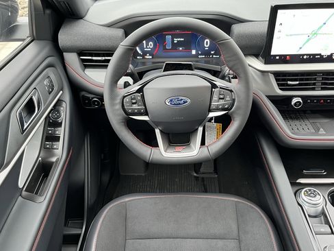 New 2025 Ford Explorer ST w/ Sun And Sound Package image 9