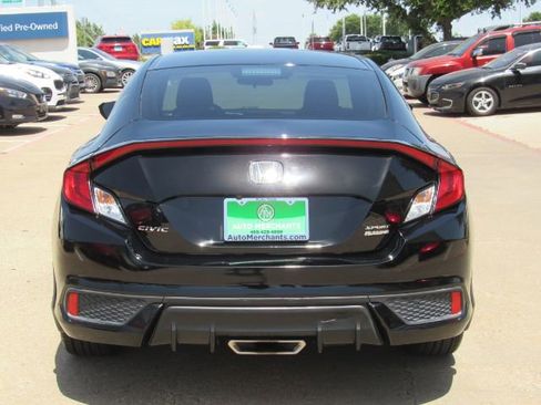Used 2019 Honda Civic Sport image 8