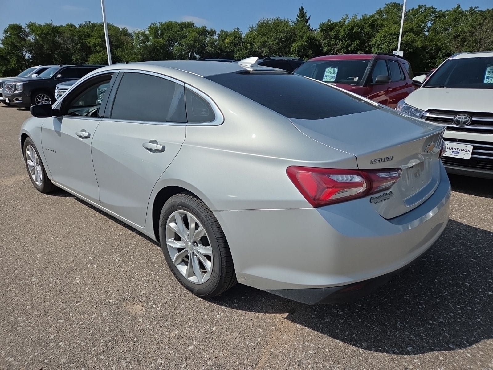 Used 2020 Chevrolet Malibu LT FWD image 3