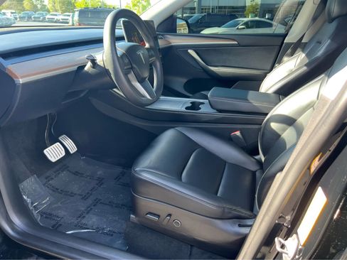 Used 2022 Tesla Model Y Performance AWD/4WD image 27