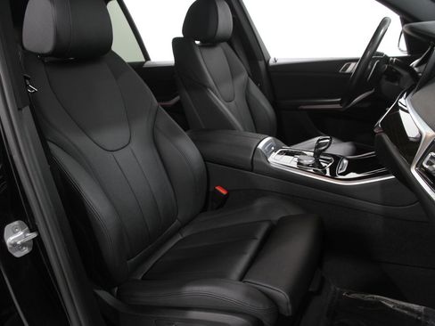 Used 2019 BMW X5 xDrive40i w/ Convenience Package image 18