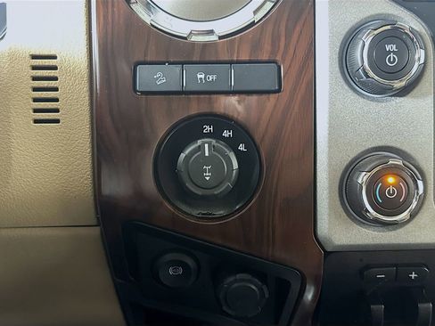 Used 2016 Ford F350 Lariat w/ Lariat Ultimate Package image 18