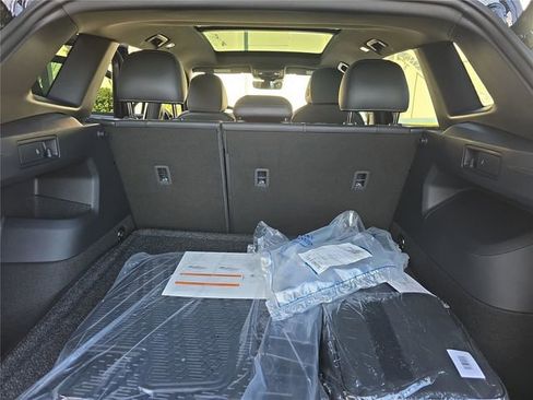 New 2026 Volkswagen Tiguan SE R-Line image 27