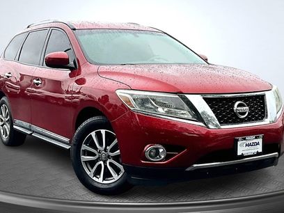 Used 2014 Nissan Pathfinder SL w/ SL Tech Package