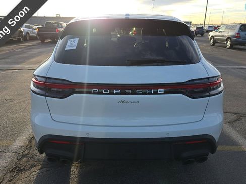 Used 2025 Porsche Macan Base image 6