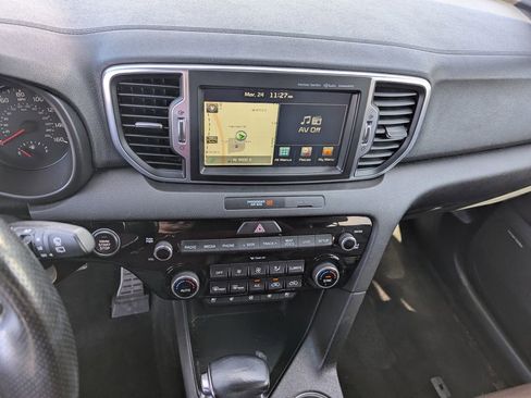 Used 2017 Kia Sportage SX image 15