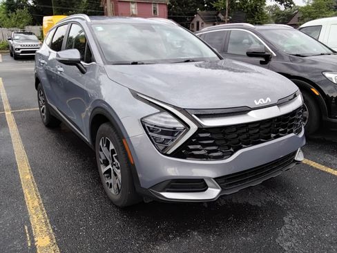 Used 2024 Kia Sportage EX AWD/4WD image 12
