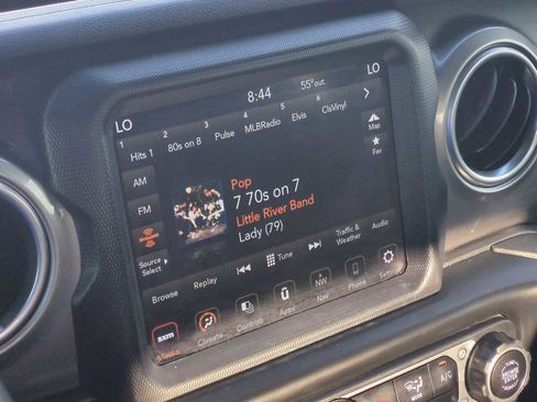 Used 2020 Jeep Gladiator Overland image 13