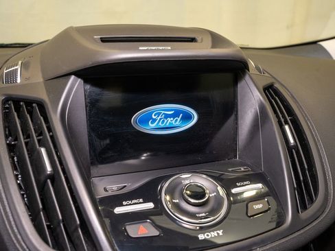 Used 2017 Ford Escape Titanium image 12