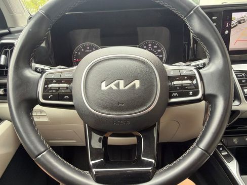 Certified 2023 Kia Sorento X-Line EX AWD/4WD image 36