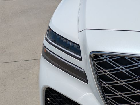 Used 2026 Genesis GV80 2.5T RWD image 7