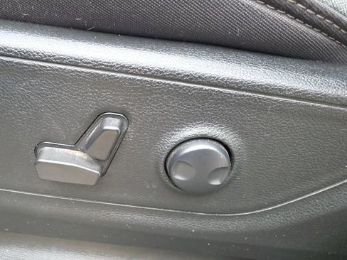 Used 2023 RAM 1500 Big Horn AWD/4WD image 6
