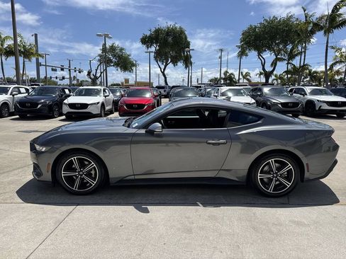 Used 2024 Ford Mustang Coupe RWD image 11