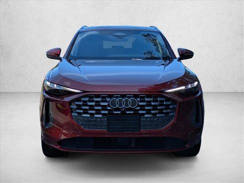 Used 2025 Audi Q5 Premium Plus w/ Premium Plus AWD/4WD image 2