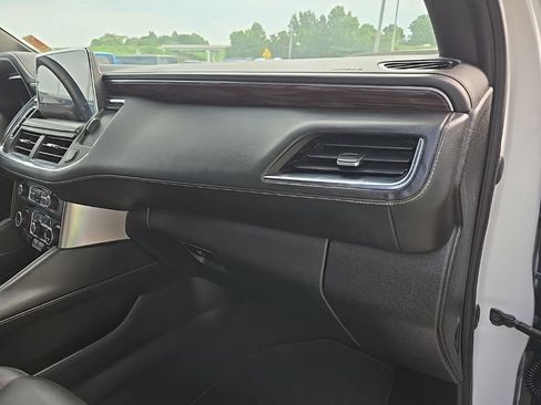 Used 2023 Chevrolet Suburban Z71 w/ Luxury Package AWD/4WD image 79