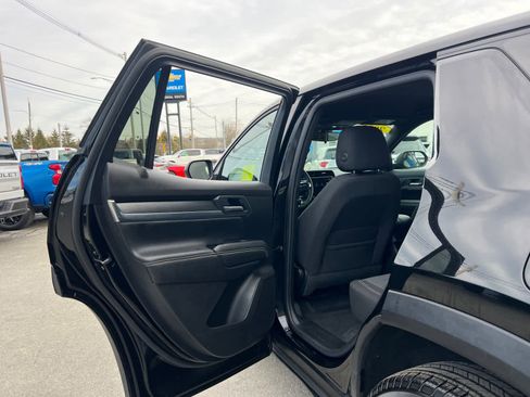 Used 2025 GMC Terrain Elevation image 32