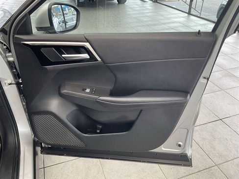 Used 2024 Mitsubishi Outlander SE AWD/4WD image 13
