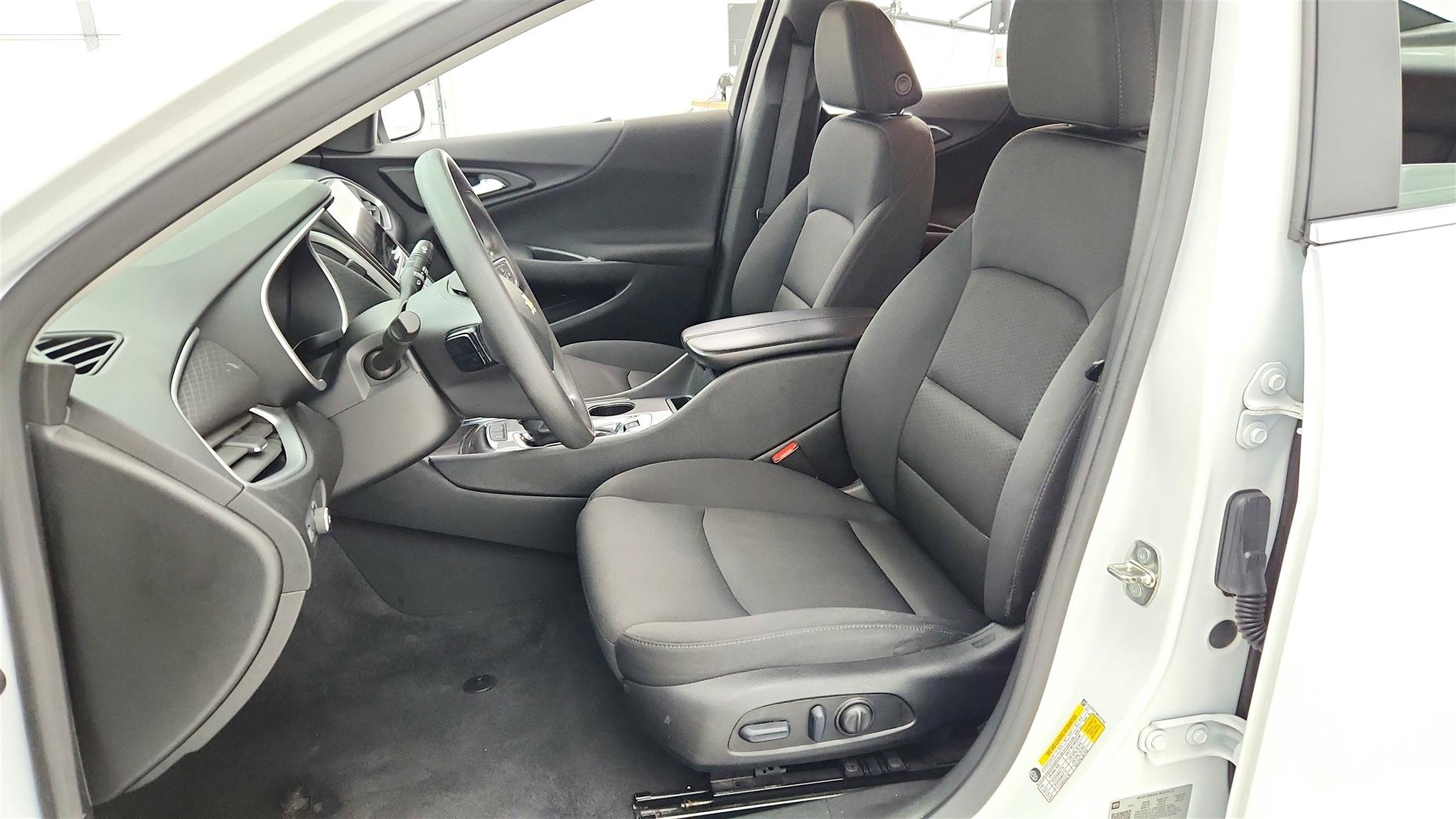 Used 2024 Chevrolet Malibu LT FWD image 10