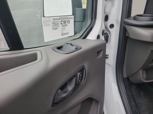 New 2026 Ford Transit 250 148 Medium Roof image 19