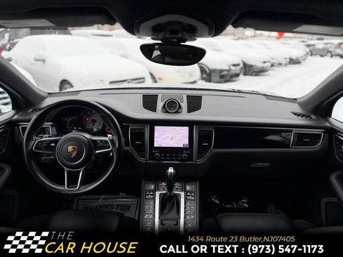 Used 2018 Porsche Macan S image 27