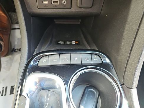 Used 2020 Buick Encore GX Essence w/ Experience Buick Package AWD/4WD image 26