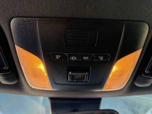 Used 2020 Toyota Corolla XSE image 34