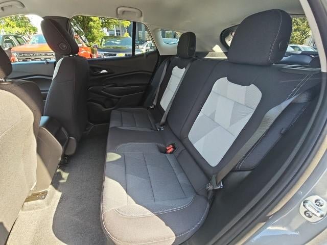New 2026 Chevrolet Trax LS w/ LS Convenience Package FWD image 24