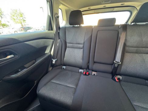 Used 2025 Nissan Rogue SV image 41