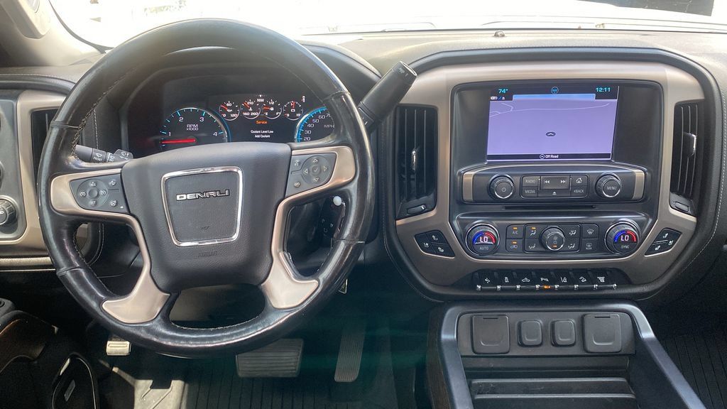 Used 2019 GMC Sierra 2500 Denali w/ Duramax Plus Package AWD/4WD image 21