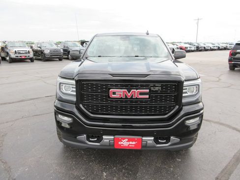 Used 2018 GMC Sierra 1500 Denali w/ Denali Ultimate Package AWD/4WD image 14