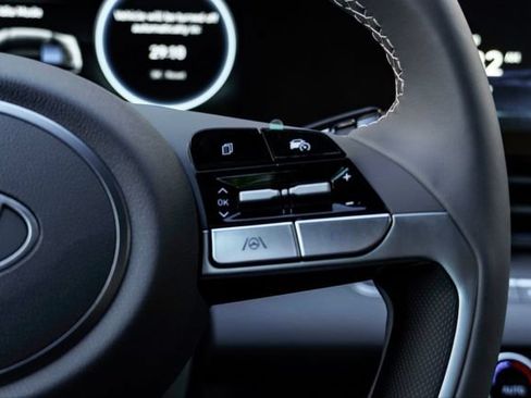 New 2025 Hyundai Elantra SEL FWD image 12