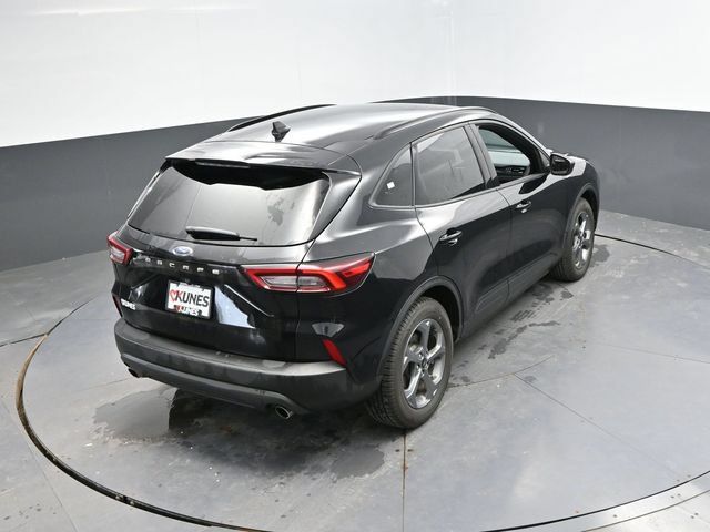 Used 2025 Ford Escape ST-Line FWD image 37