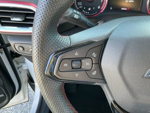 Used 2023 Chevrolet TrailBlazer RS w/ Sun and Liftgate Package image 12