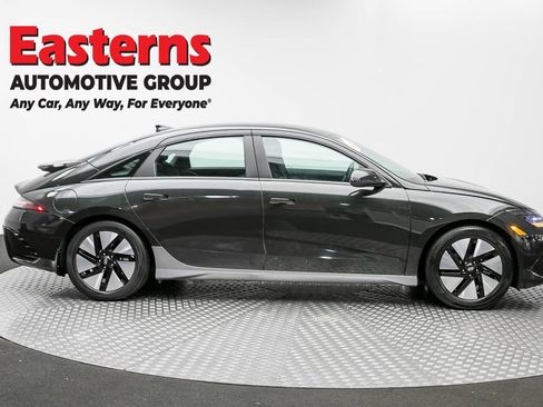 Used 2024 Hyundai Ioniq 6 SE RWD image 3