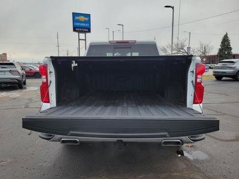 Used 2022 Chevrolet Silverado 1500 LTZ w/ LTZ Premium Package image 26