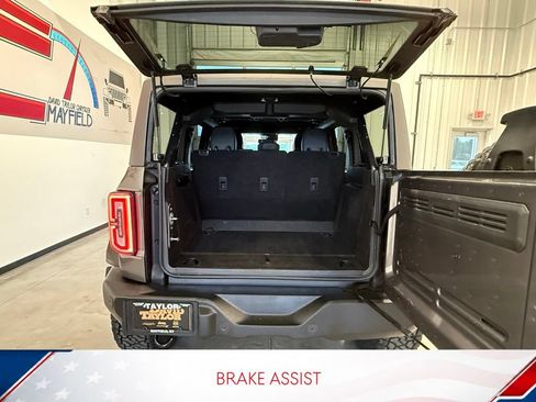 Used 2022 Ford Bronco Wildtrak AWD/4WD image 8
