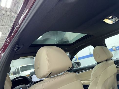 Used 2023 BMW 530i xDrive w/ Premium Package image 25