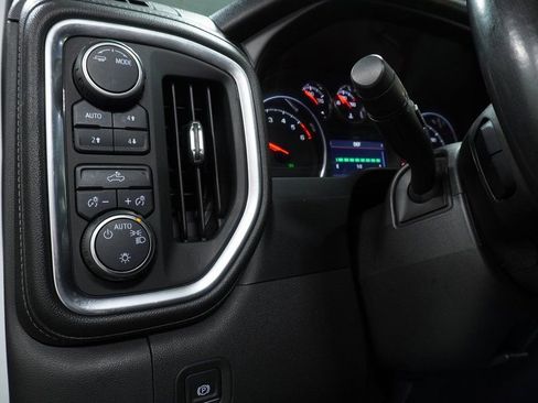 Used 2020 Chevrolet Silverado 1500 LT w/ All-Star Edition image 23