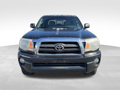 Used 2010 Toyota Tacoma PreRunner image 2