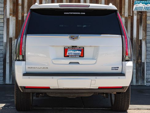 Used 2019 Cadillac Escalade Platinum AWD/4WD image 5