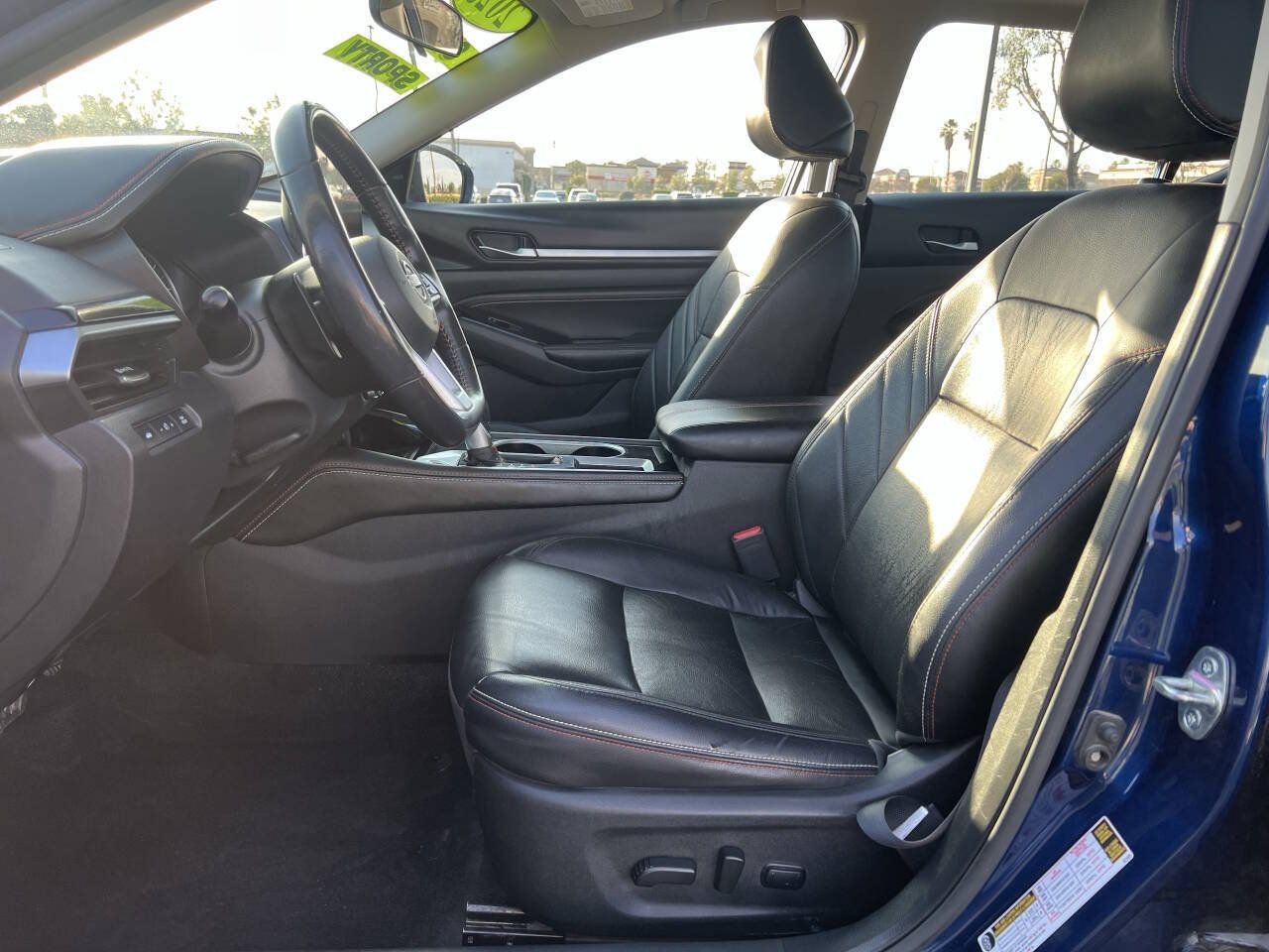 Used 2023 Nissan Altima 2.5 SR w/ SR Premium Package FWD image 33