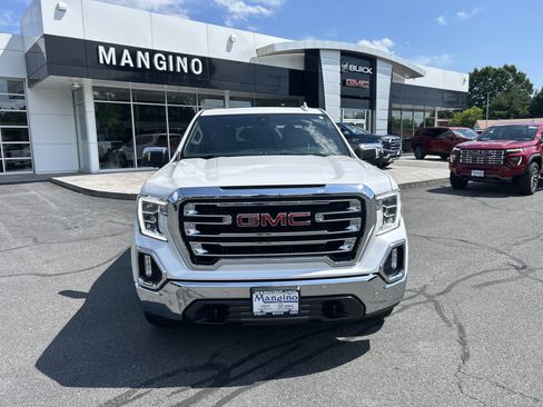 Used 2021 GMC Sierra 1500 SLT w/ SLT Premium Plus Package AWD/4WD image 17