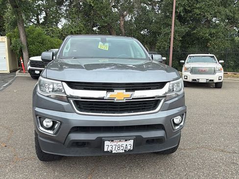 Used 2020 Chevrolet Colorado LT w/ LT Convenience Package image 2
