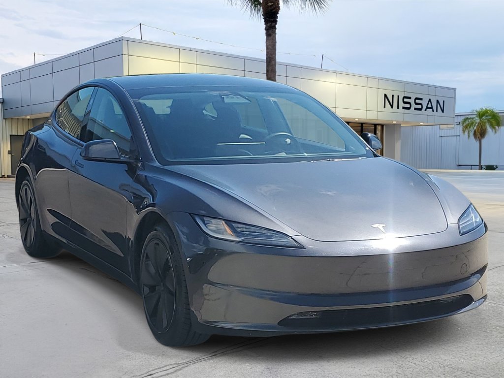 Used 2025 Tesla Model 3 Long Range RWD image 9