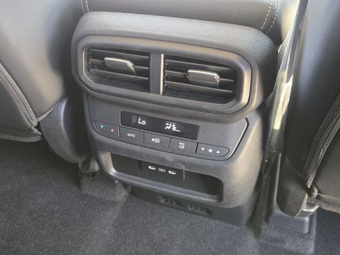 Used 2025 Honda Pilot EX-L image 14